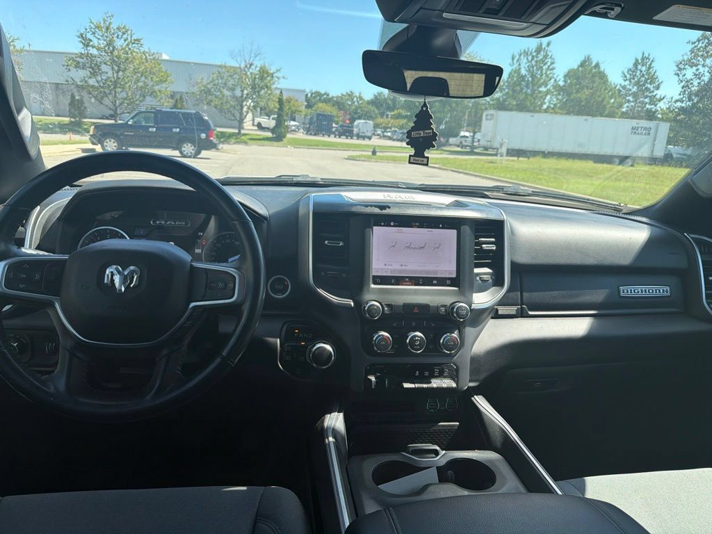 Used 2022 RAM 1500 Big Horn AWD/4WD image 13