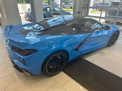 Used 2021 Chevrolet Corvette Stingray Premium Cpe w/ Z51 Performance Package RWD image 6