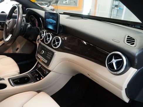 Used 2018 Mercedes-Benz CLA 250 CLA 250 4D Sedan image 28
