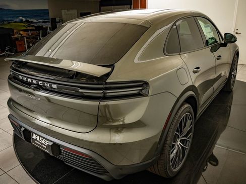 New 2026 Porsche Macan 4 Electric AWD/4WD image 55
