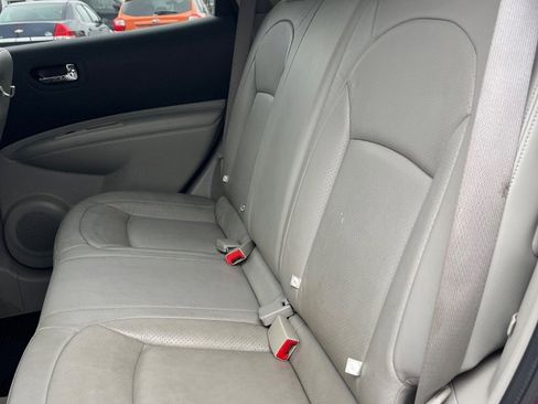 Used 2011 Nissan Rogue SV w/ SL Pkg image 10