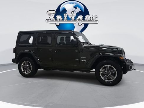 Used 2022 Jeep Wrangler Unlimited Sahara w/ LED Lighting Group image 7
