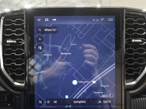 Used 2024 Ford Ranger Lariat w/ FX4 Off-Road Package image 13