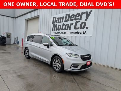 Used 2023 Chrysler Pacifica Pinnacle
