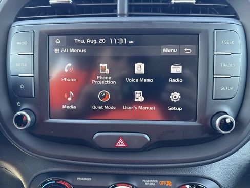 Used 2025 Kia Soul LX w/ LX Technology Package FWD image 19