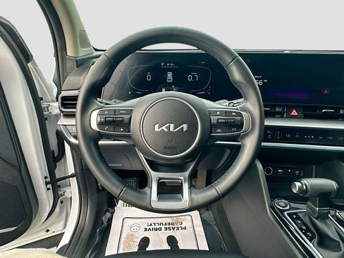 Used 2023 Kia Sportage EX FWD image 11