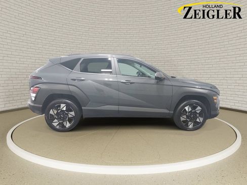 Certified 2025 Hyundai Kona SEL AWD/4WD image 4