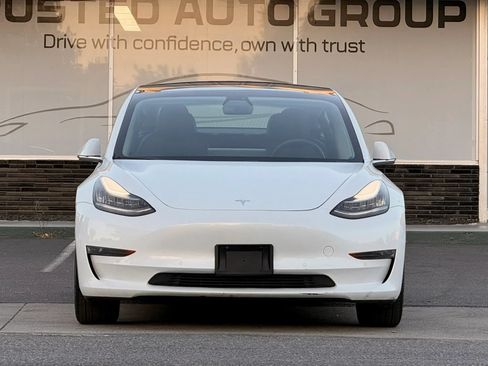 Used 2019 Tesla Model 3 Standard Range Plus RWD image 2