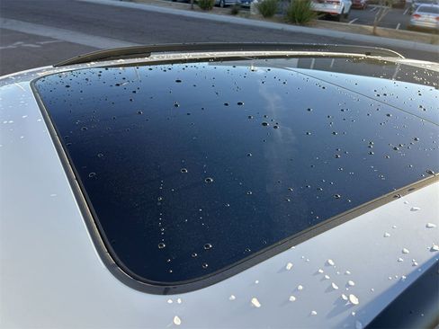 Certified 2023 Volkswagen Tiguan SE R-Line image 19