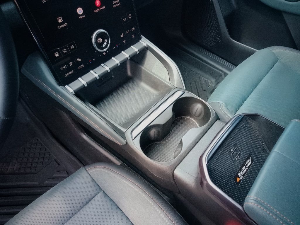 Used 2026 GMC Terrain AT4 AWD/4WD image 15