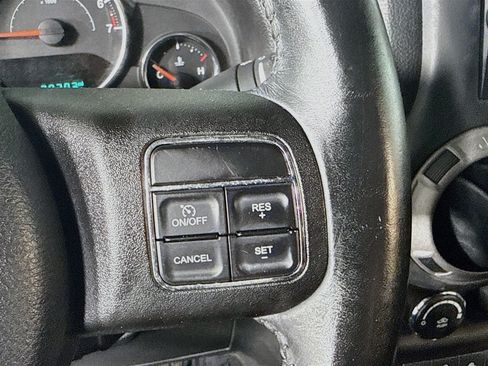 Used 2016 Jeep Wrangler Sport AWD/4WD image 15