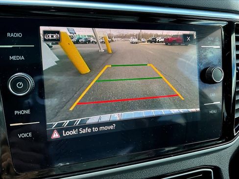 Used 2023 Volkswagen Atlas SEL R-Line image 20