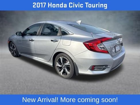 Used 2017 Honda Civic Touring image 3