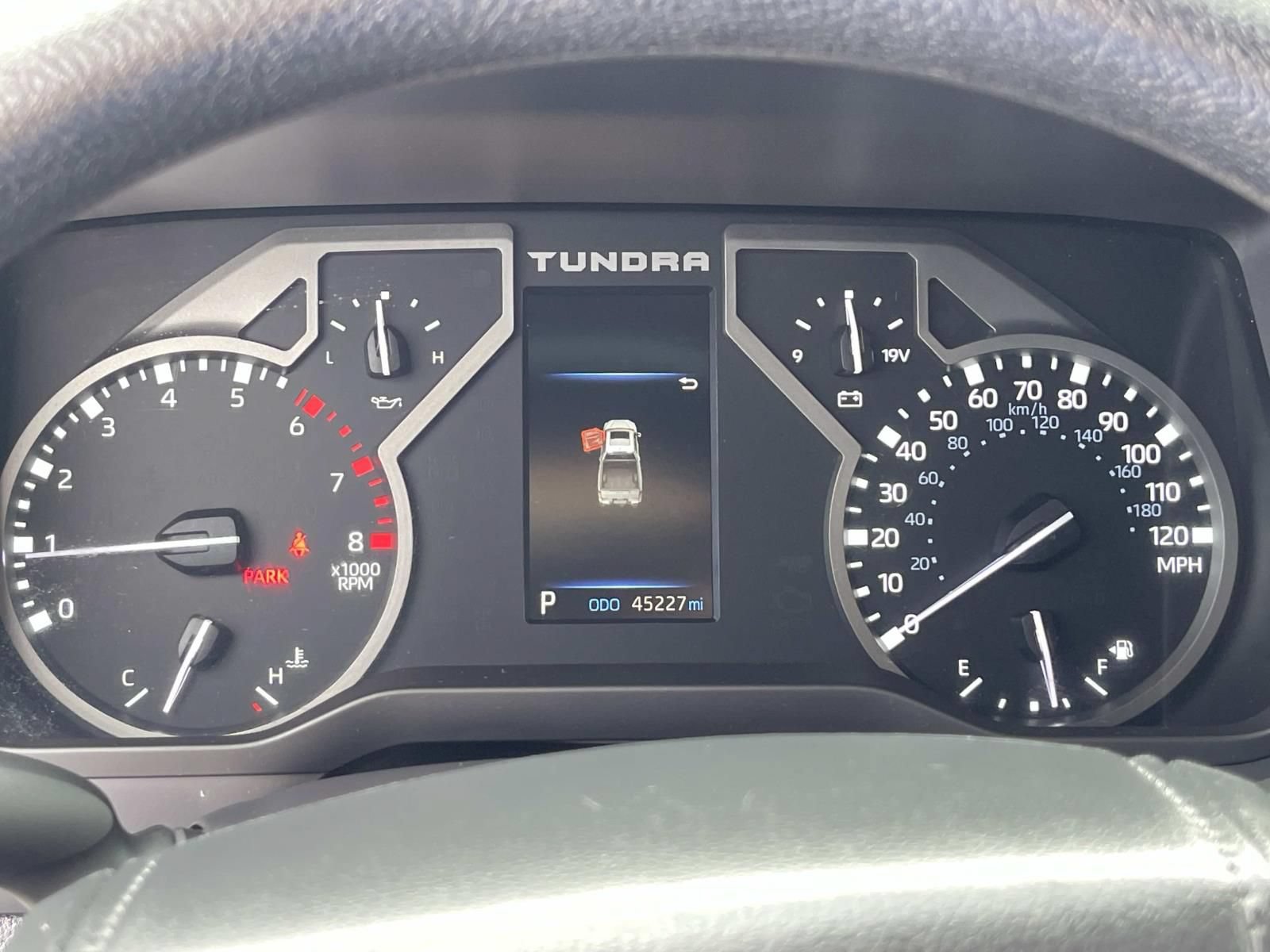 Used 2025 Toyota Tundra SR AWD/4WD image 23