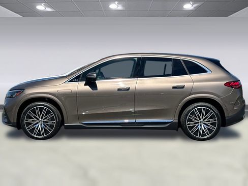New 2026 Mercedes-Benz EQE 320 4MATIC SUV image 2