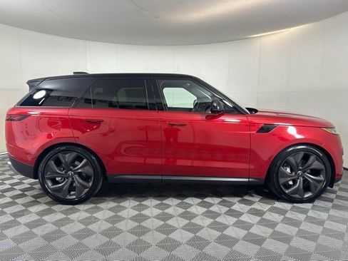 New 2025 Land Rover Range Rover Sport SE image 17