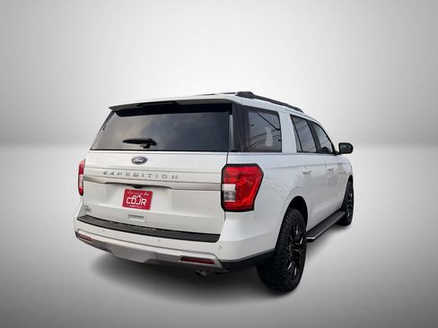 Used 2023 Ford Expedition XLT AWD/4WD image 4