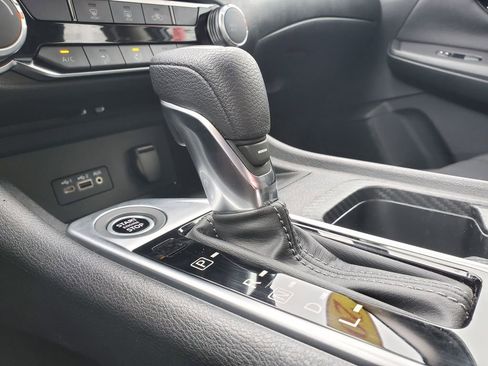 Used 2023 Nissan Sentra SV image 29