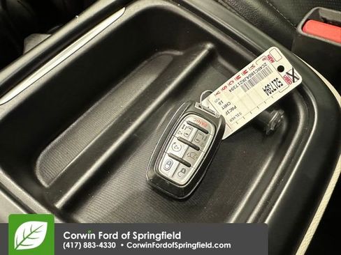 Used 2018 Chrysler Pacifica Touring-L image 23