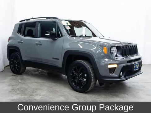 Used 2022 Jeep Renegade Altitude w/ Convenience Group AWD/4WD image 1