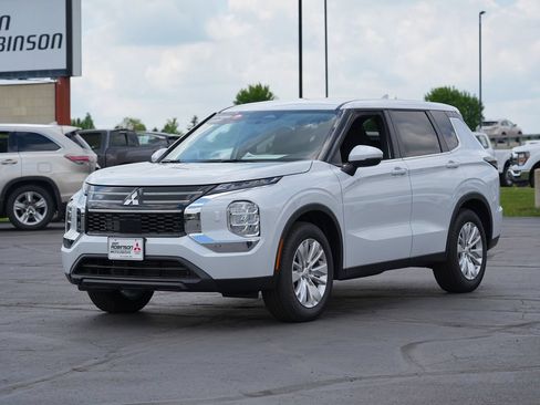New 2026 Mitsubishi Outlander ES AWD/4WD image 7