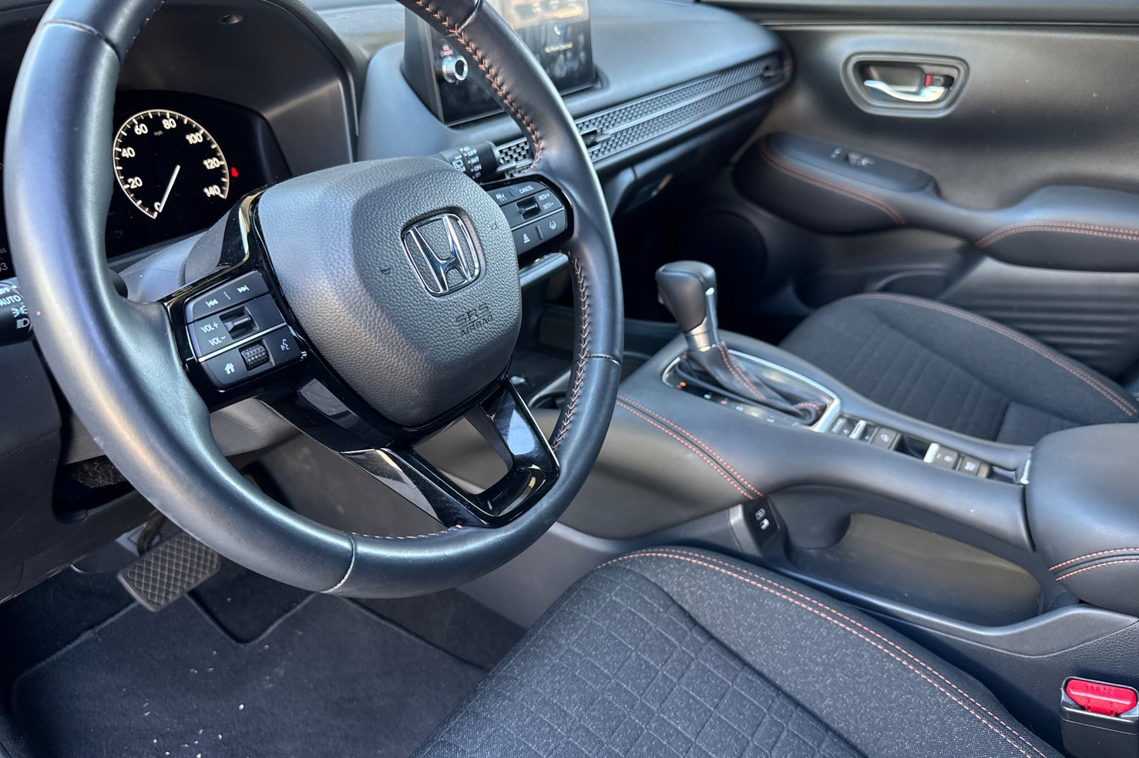 Certified 2026 Honda HR-V Sport image 7