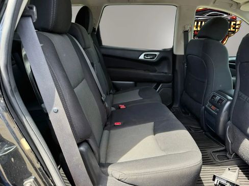 Used 2017 Nissan Pathfinder SV FWD image 20