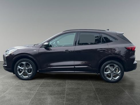 Used 2023 Ford Escape ST-Line w/ Tech Pack #1 AWD/4WD image 5