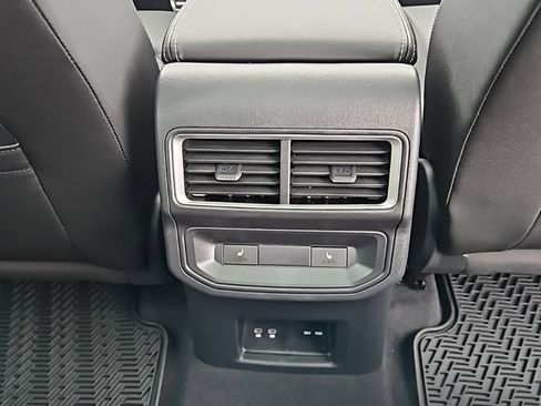 New 2026 Volkswagen Atlas Cross Sport SEL Premium R-Line AWD/4WD image 18