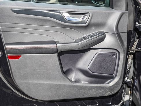 Used 2024 Ford Escape ST-Line image 25