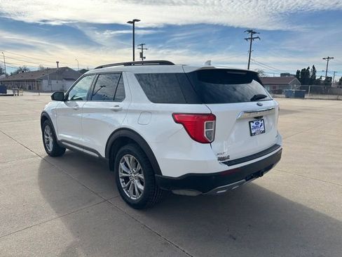 Certified 2023 Ford Explorer XLT w/ Equipment Group 202A image 3