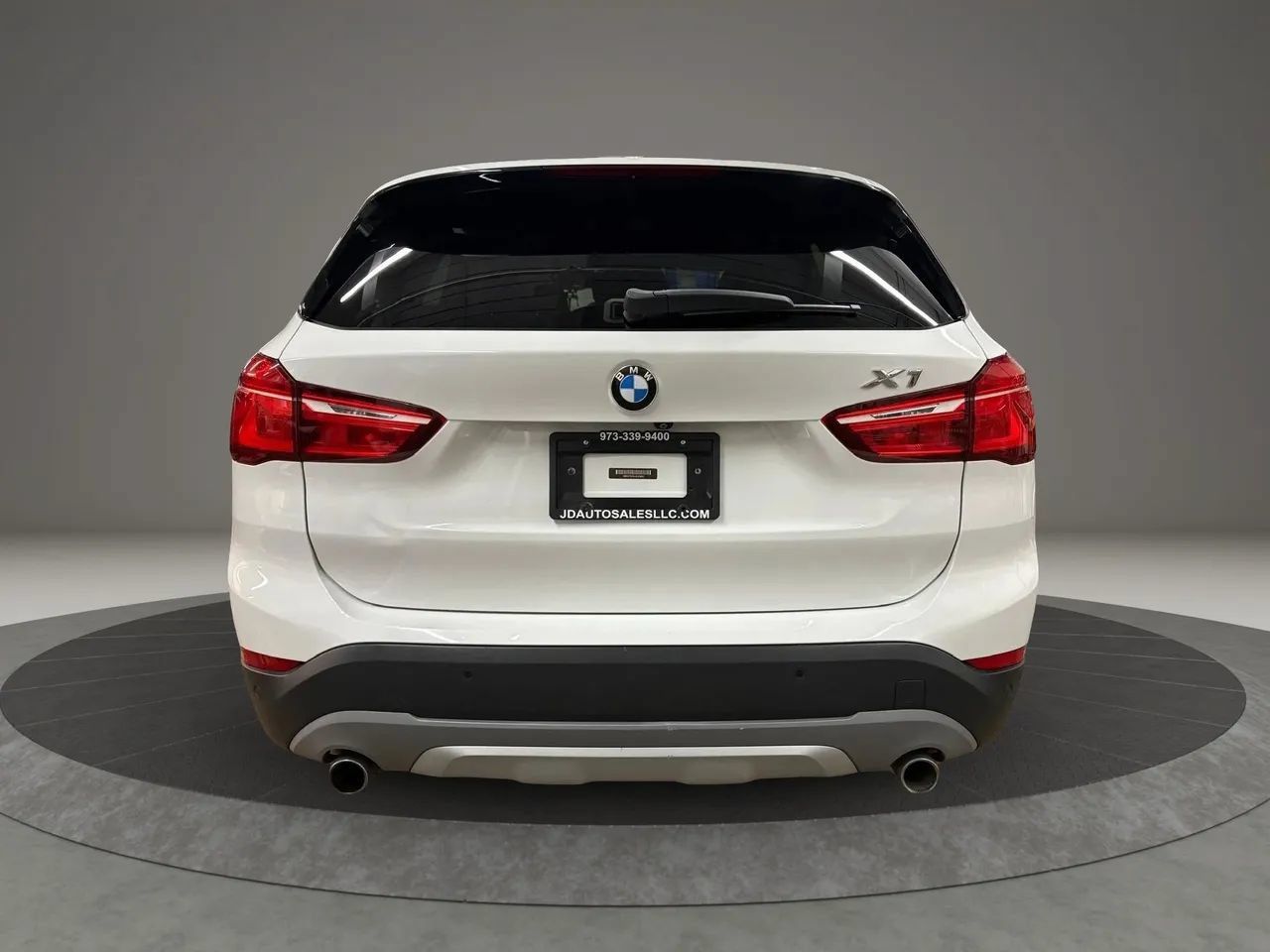 Used 2018 BMW X1 xDrive28i AWD/4WD image 4