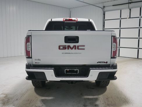 Used 2022 GMC Canyon AT4 image 6