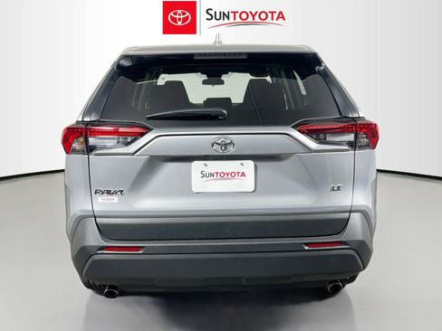 Used 2025 Toyota RAV4 LE image 5
