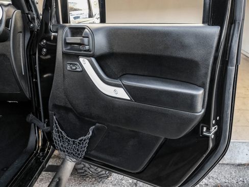 Used 2015 Jeep Wrangler Unlimited Sport w/ Quick Order Package 24S image 38