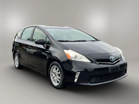 Used 2012 Toyota Prius V Two image 2