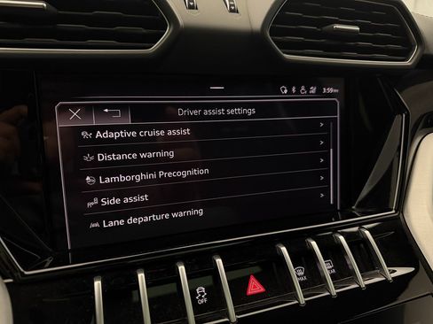 Used 2021 Lamborghini Urus image 31