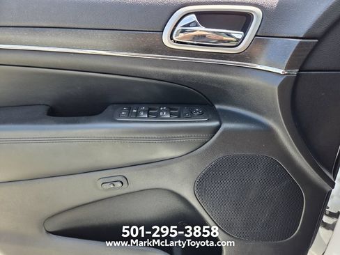 Used 2018 Jeep Grand Cherokee Limited AWD/4WD image 28