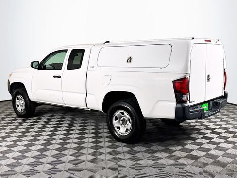 Used 2020 Toyota Tacoma SR image 6