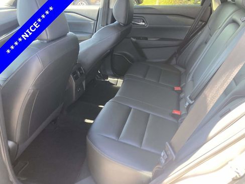 Used 2024 Nissan Rogue SL FWD image 13