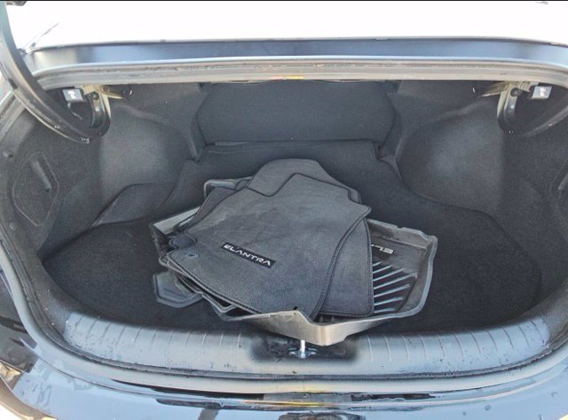 Used 2025 Hyundai Elantra Hybrid FWD image 14