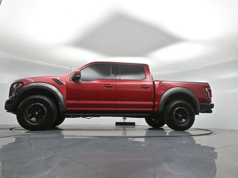 Certified 2017 Ford F150 Raptor w/ Equipment Group 802A Luxury image 8