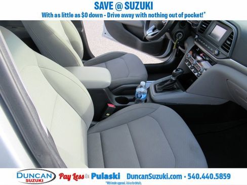 Used 2020 Hyundai Elantra SE w/ Cargo Package (C1) image 14