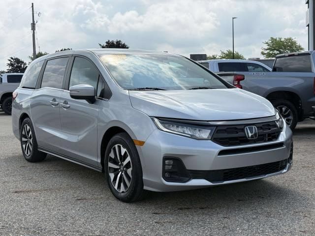 Used 2025 Honda Odyssey EX-L image 4