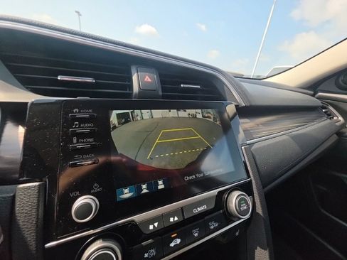 Used 2019 Honda Civic EX image 19