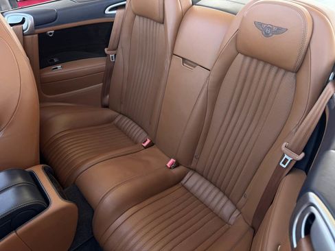 Used 2016 Bentley Continental GT image 23