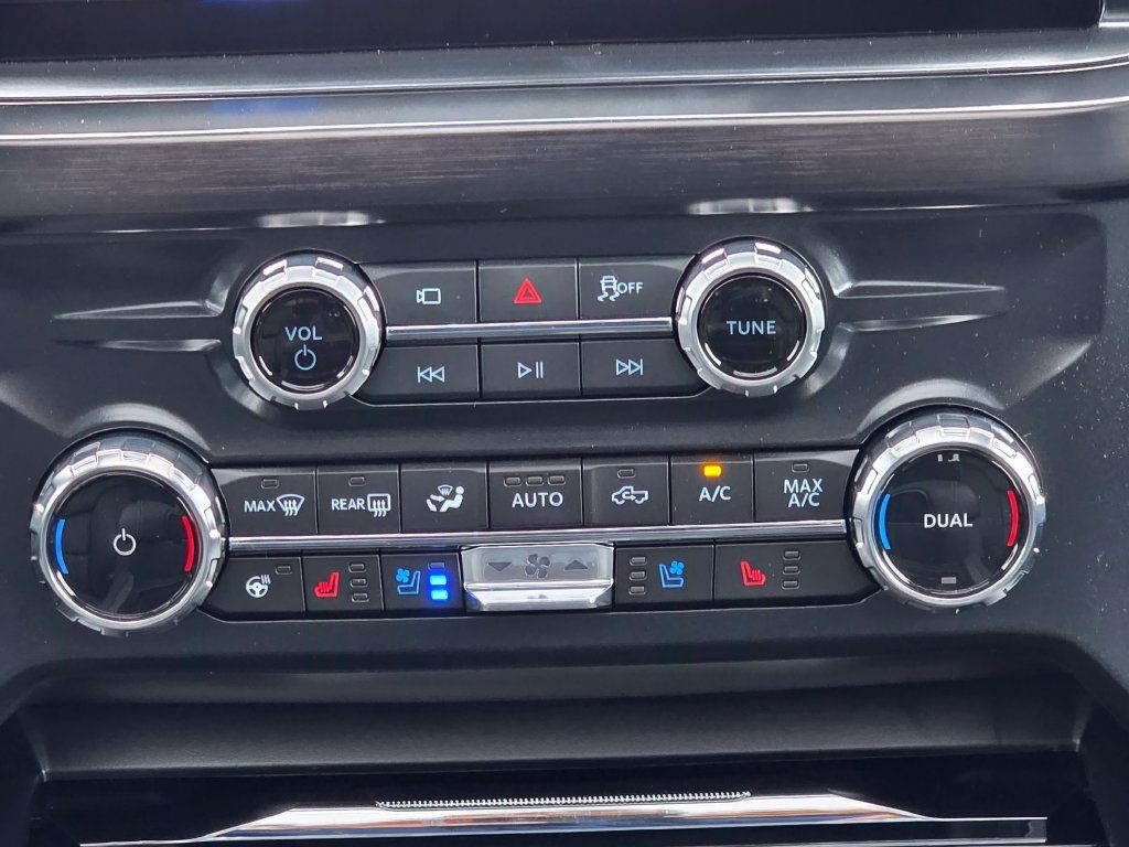 New 2026 Ford F350 Lariat w/ Tremor Off-Road Package AWD/4WD image 14