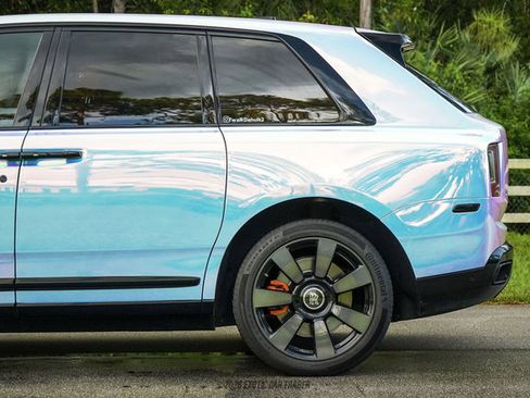 Used 2020 Rolls-Royce Cullinan AWD/4WD image 5