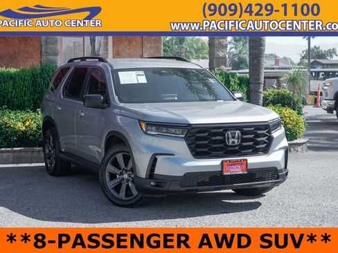 Used 2023 Honda Pilot Sport image 1