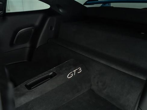 Certified 2018 Porsche 911 GT3 RWD image 29